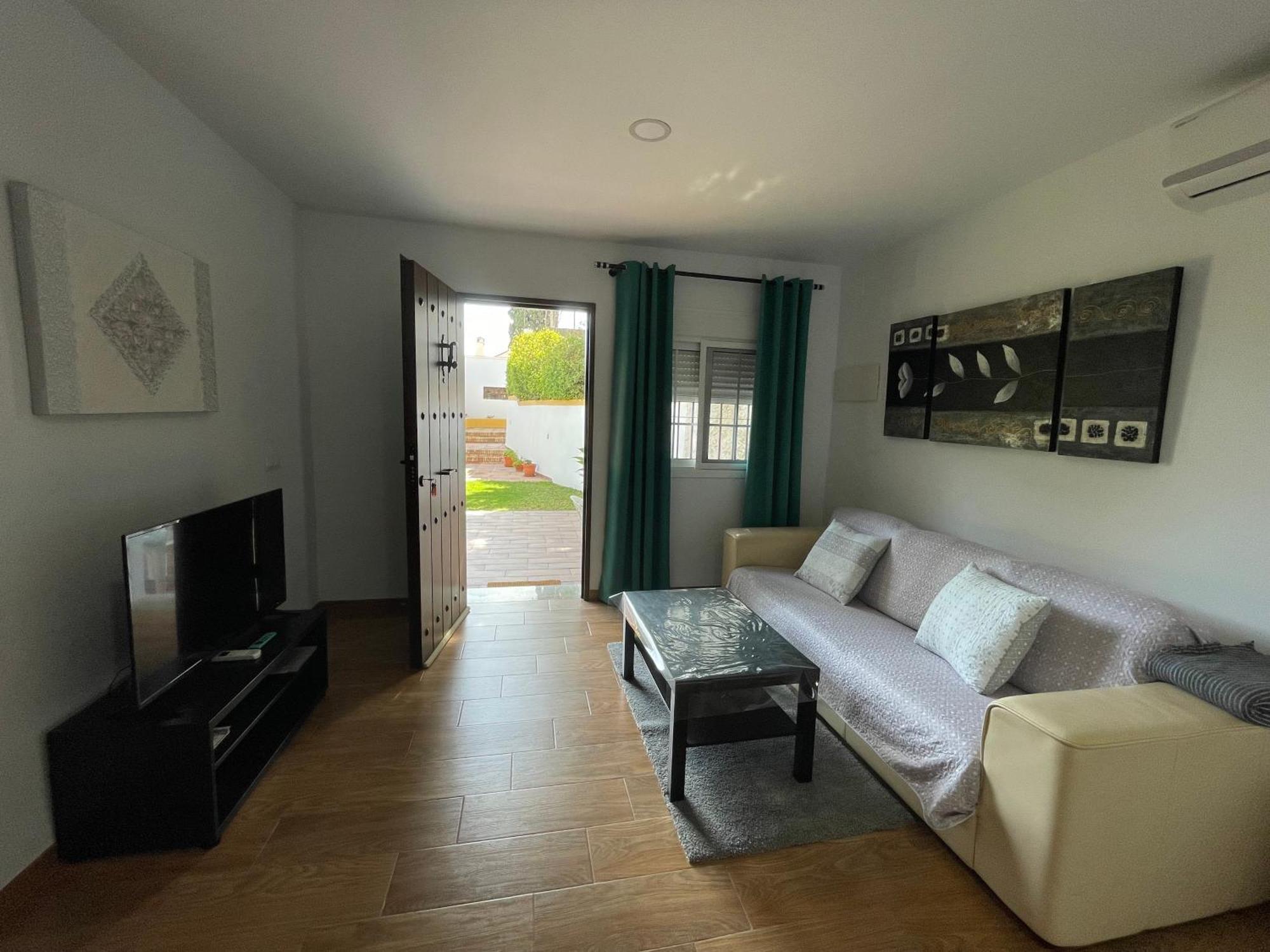 Encantador Apartamento-Centrico-Con Amplio Jardin Торемолинос Екстериор снимка
